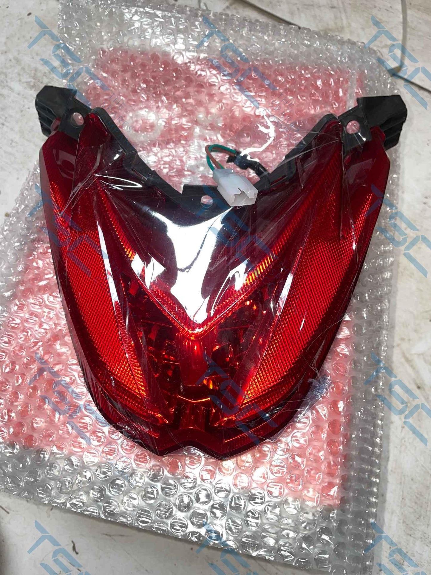 UNIT TAIL LIGHT(33701AAZ001S)