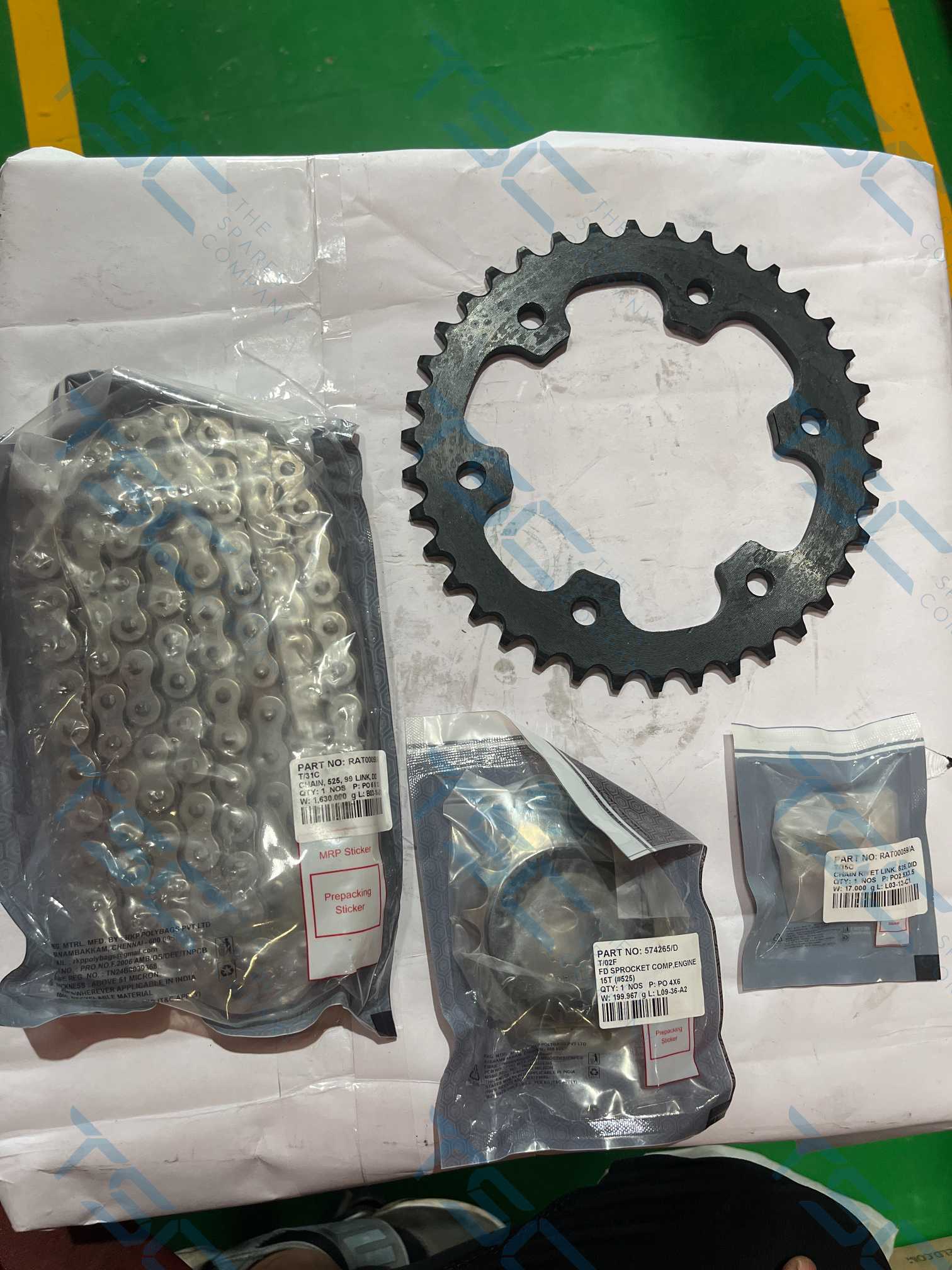ROYAL ENFIELD GENUINE CHAIN SPROCKET KIT INT650(KAT00020) – The