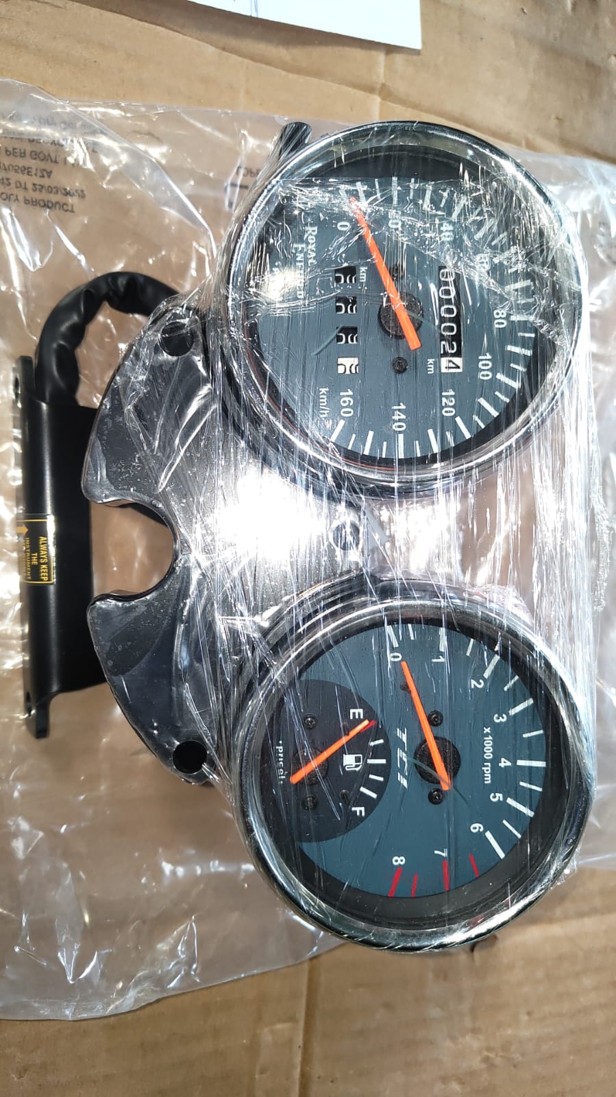INSTRUMENT CLUSTER (521250-D)('521250)