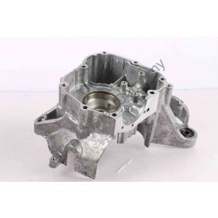 CRANK CASE COMP., R.