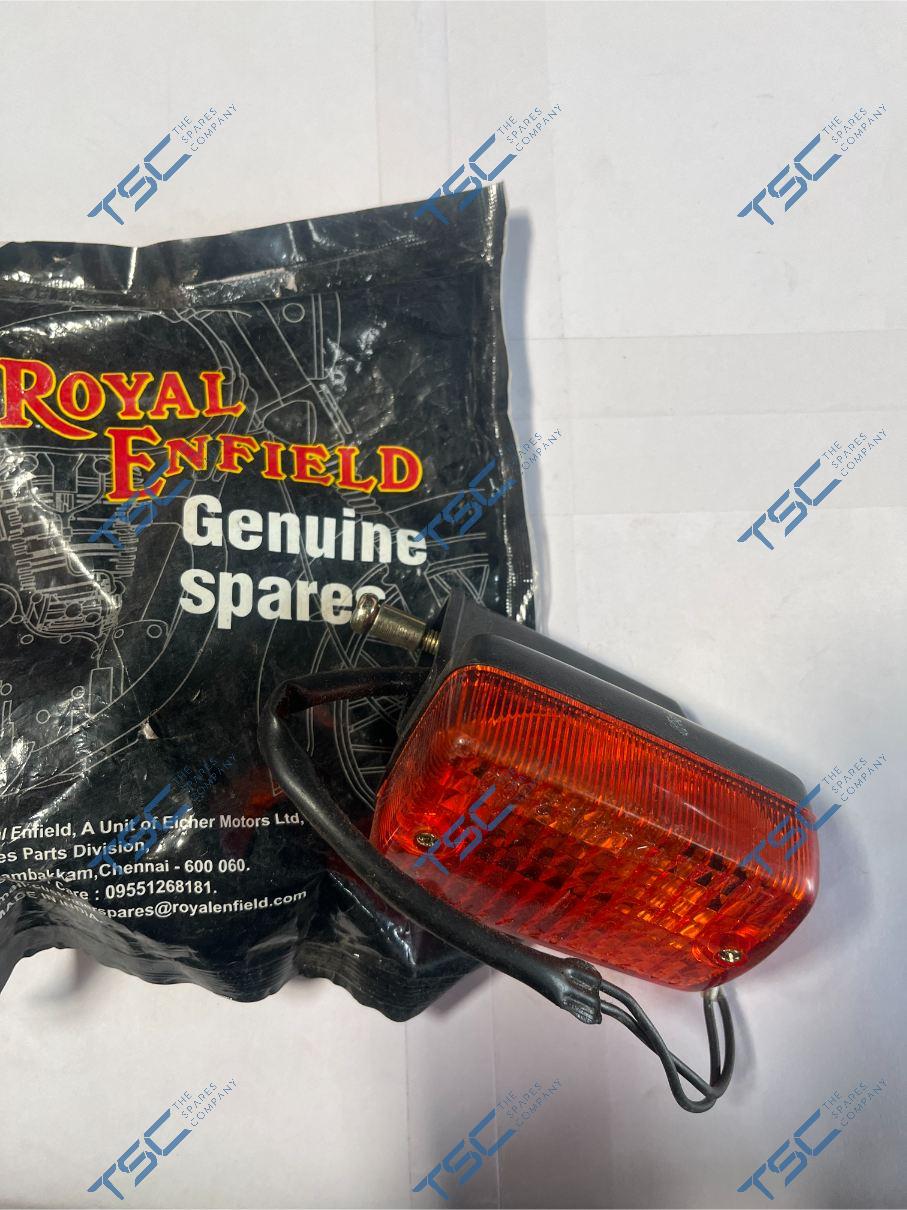 12V TRAFFICATOR FRONT-RH