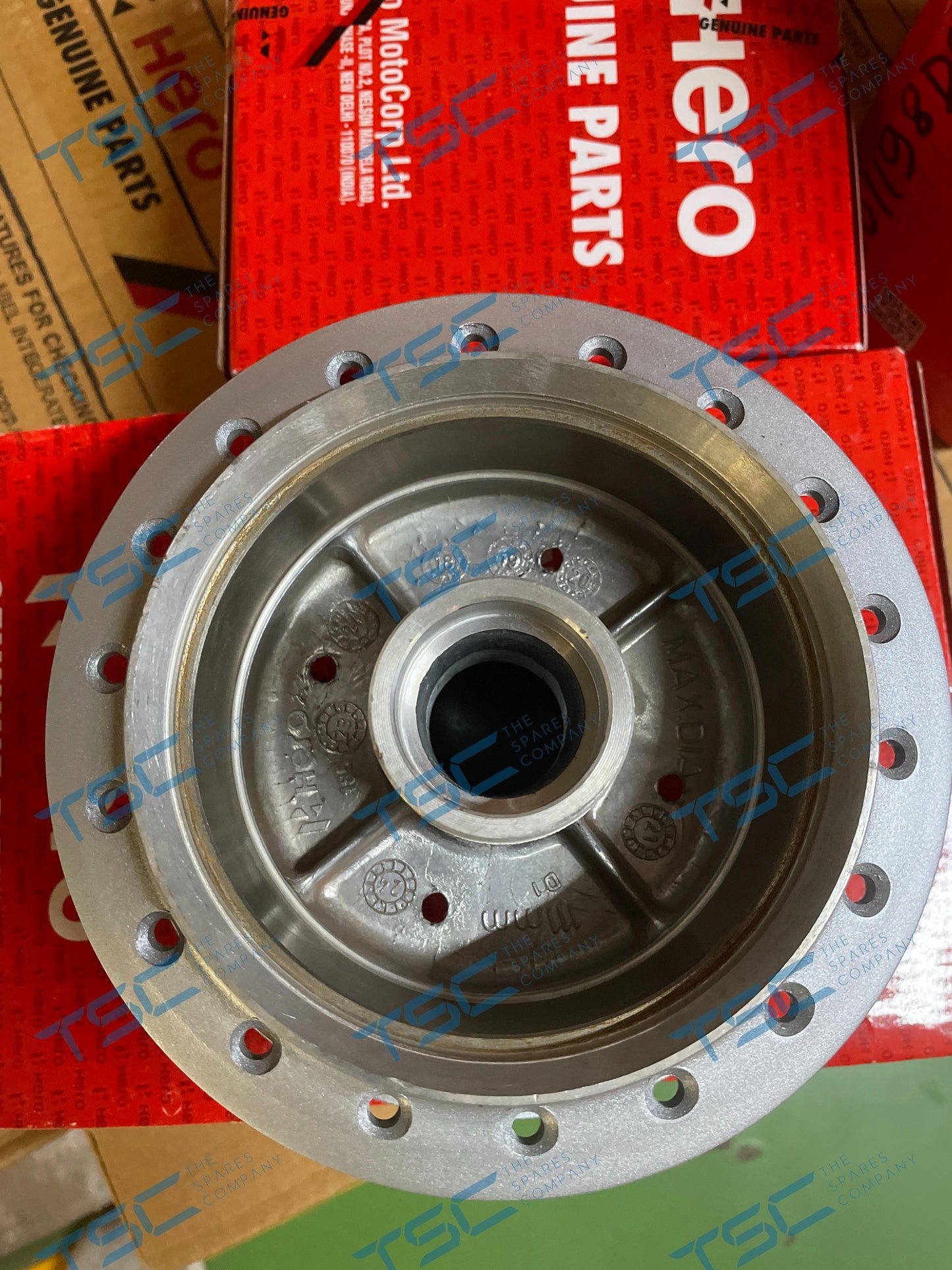 HUB, RR .WHEEL (NH-35M)    