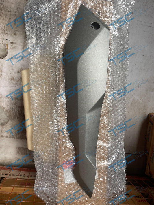 COVER LEFT FLOOR SIDE