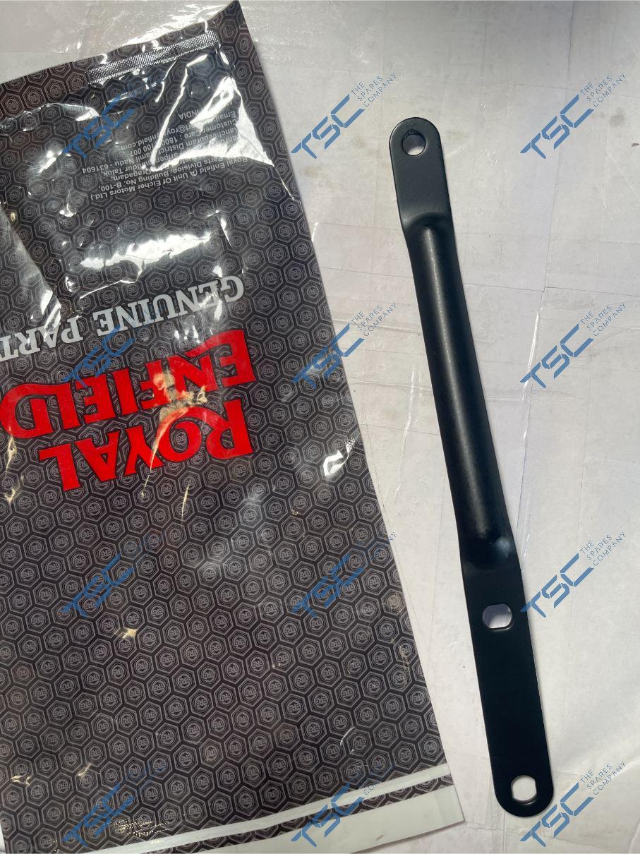 ROYAL ENFIELD_MUDGUARD STAY CENTER CL 350 MATT BLACK