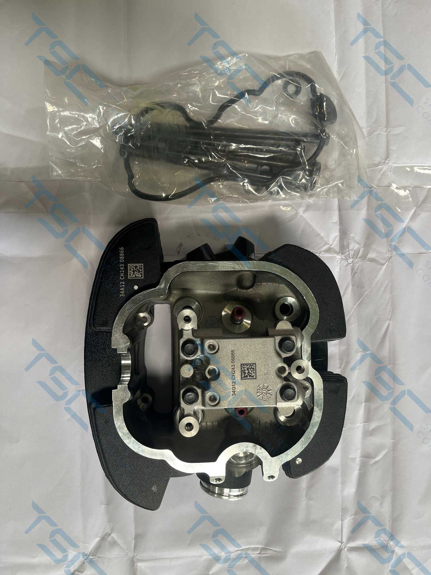 ROYAL ENFIELD_CYLINDER HEAD & ROCKER CARRIER|  BLACK