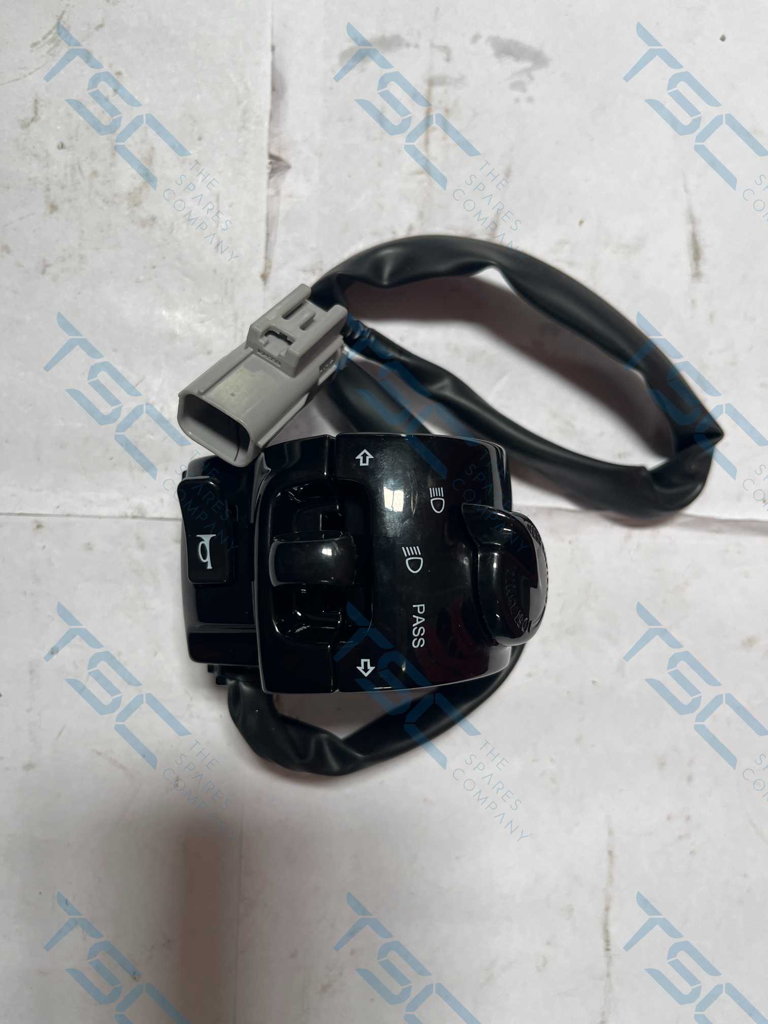 ROYAL ENFIELD_SWITCH CUBE| LH| BLACK